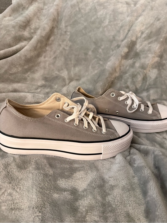 Converse Shoes - Converse All Star Low Top Sneakers - Gray & White